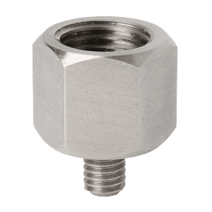 Adattatore esagonale da 1/4'' BSP femmina a M6x1 maschio in acciaio inox di alta qualità, resistente, perfetto per ingrassatori. Immagine nitida su sfondo bianco.